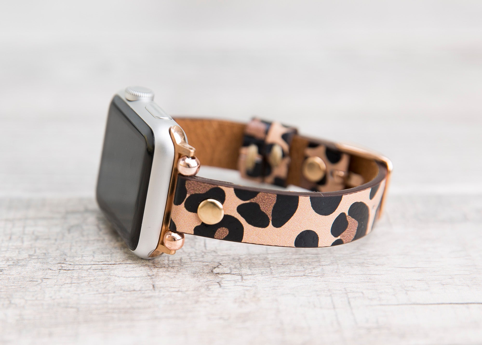 Leopard Pattern Leather Ultra Slim Apple Watch Band (Gold Rivet)