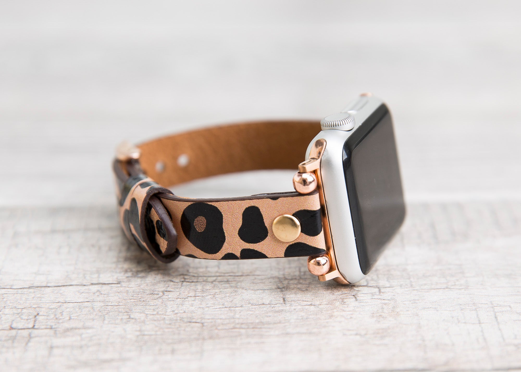 Leopard Pattern Leather Ultra Slim Apple Watch Band (Gold Rivet)