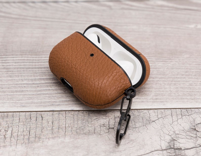 AirPods Pro Leather Case- Grain Red - The Personal Print